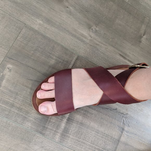 Zara Brown Cross-Over Buckle Sandals - Picture 4 of 6
